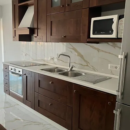 فندق مبيت وإفطار Domus4u 4*